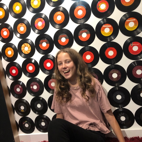 Meet your Posher, Logan - Picture 2 of 3